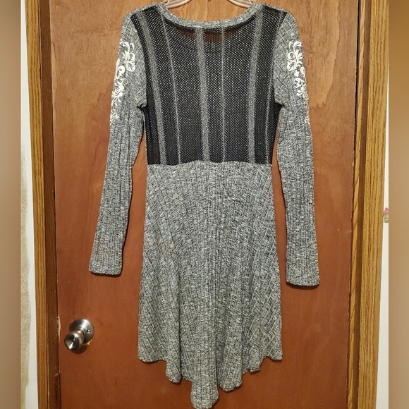 Womens Vocal Long Sleeve Dress sz M - Picture 2 of 8